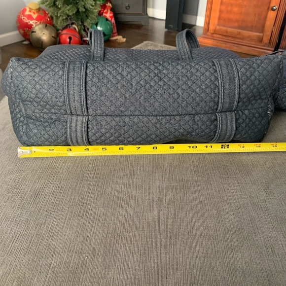 Vera Bradley weekender and toiletries hanging bag in Denim. Bundle - Picture 12 of 13